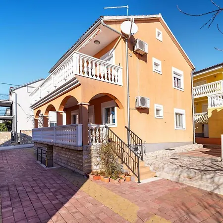 Nice Apartment In Krusevo With House Sea View