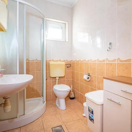 Apartment Nice Apartment In Krusevo With House Sea View *