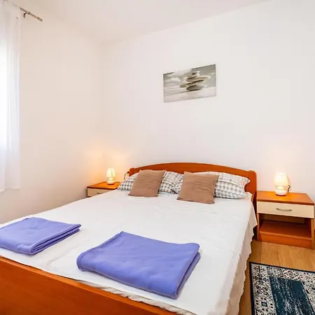 In With House Sea View 公寓 Kruševo